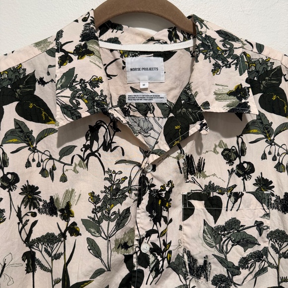 Norse Projects Floral Print Camp Collar Button Down Shirt Size Medium - Picture 5 of 8